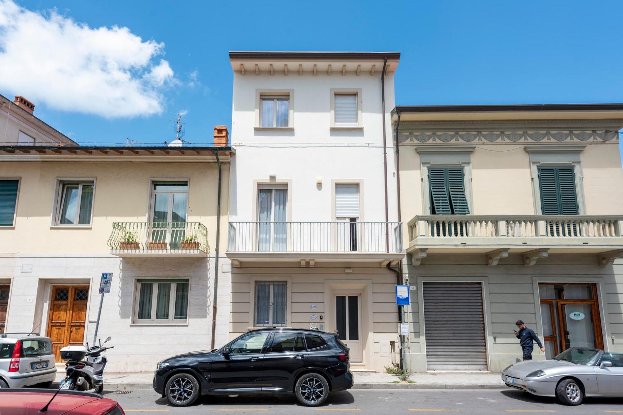 La Suite 2 Ondina Viareggio 200M From Sea - Happy Rentals Exterior photo